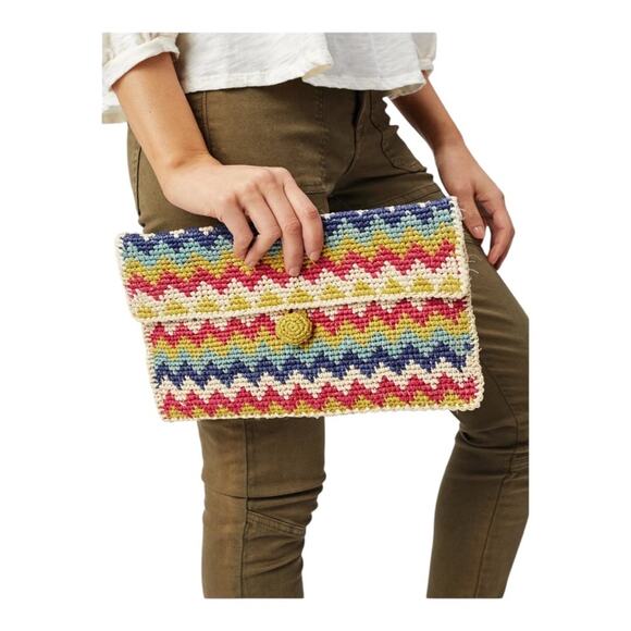 LoveStitch NIP Canary Islands Raffia Zig Zag Clutch Cream Pink Teal Navy Yellow - Picture 1 of 13